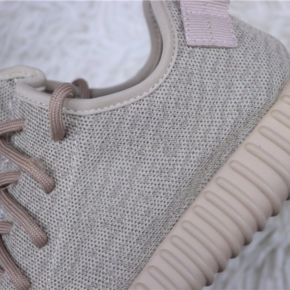 yeezy 350 size 11 The grey men\'s shoes